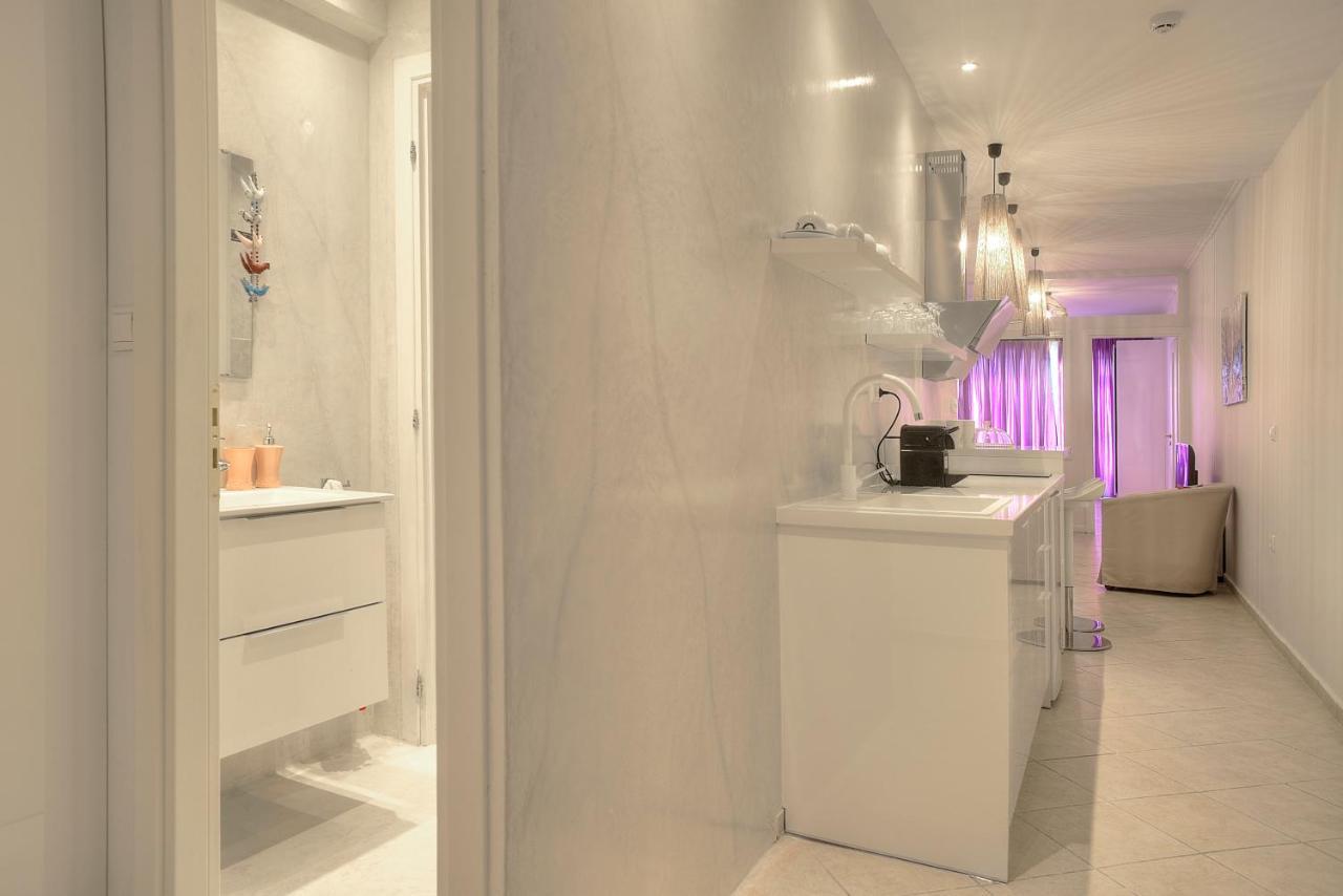 Downtown Glyfada Smart Apartment アテネ エクステリア 写真